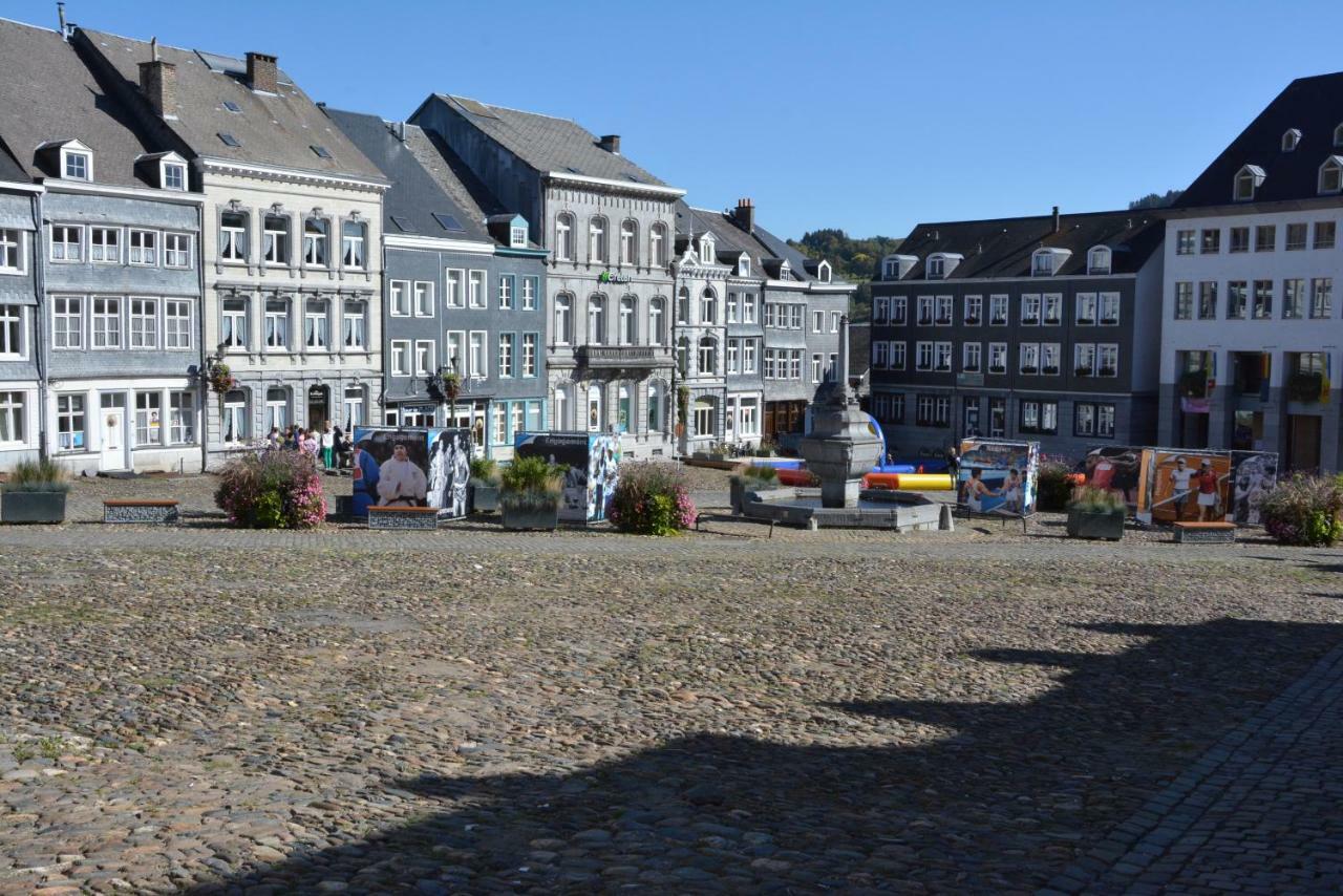 In * Stavelot